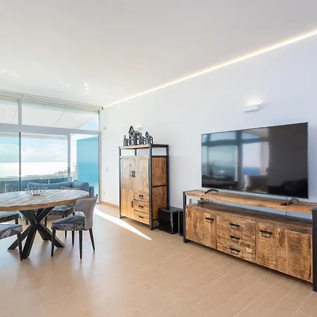 Vivi Homes - Vista Mar Pool - View - Terrace