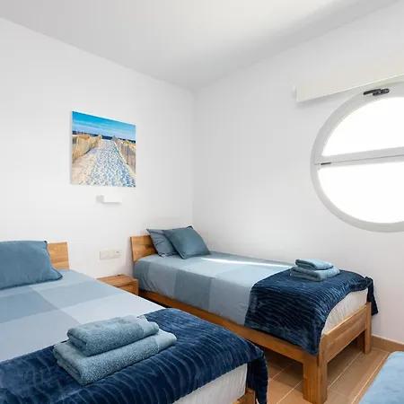 아파트 Vivi Homes - Vista Mar Pool - View - Terrace 푸엔히롤라