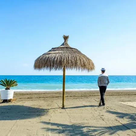 Vivi Homes - Vista Mar Pool - View - Terrace 푸엔히롤라